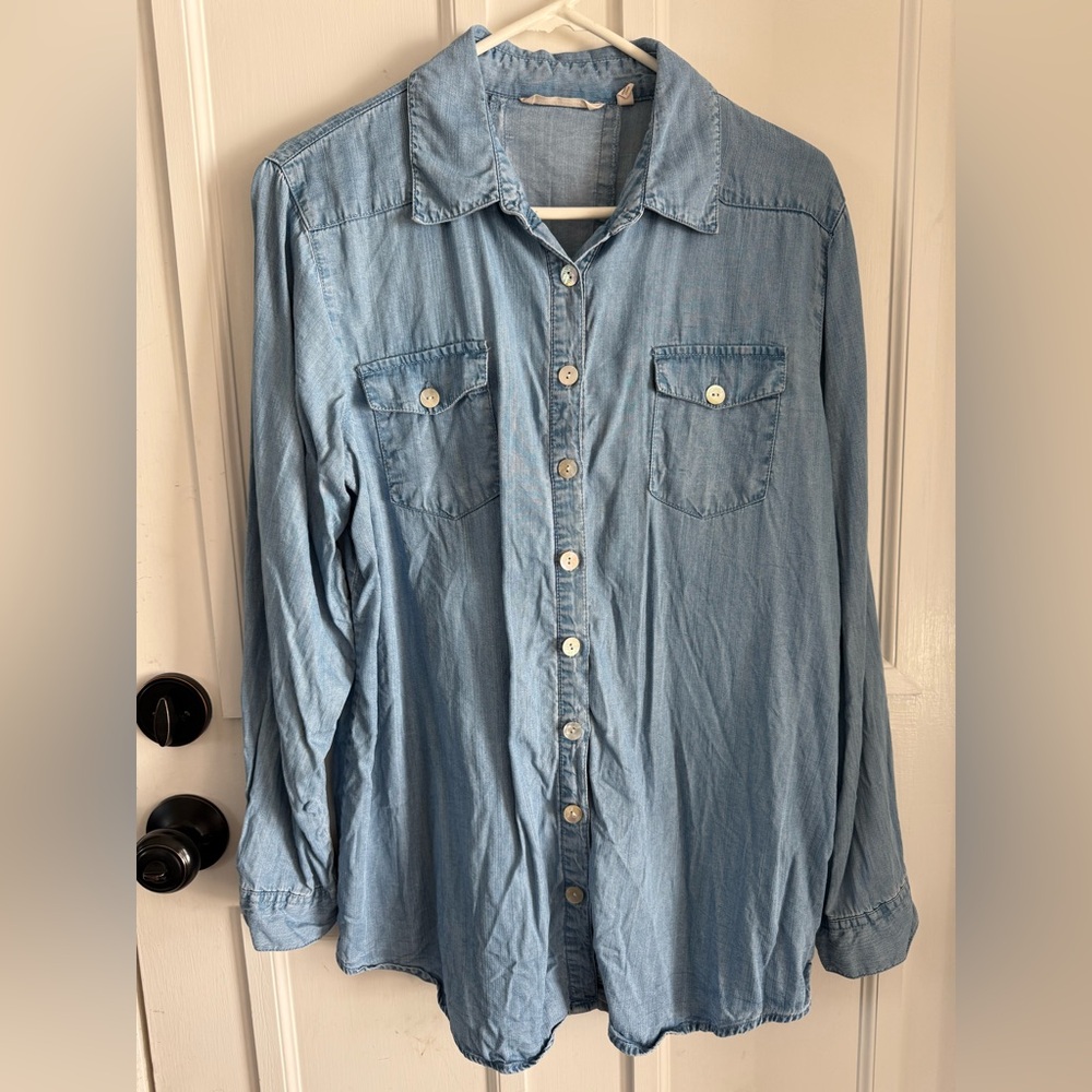 Soft Surroundings Chambray button up